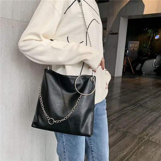 Chains Cross-body bags